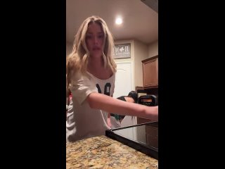 downblouse 3343