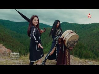 otyken - “i'm going to alaska” (in the middle 00:41 they sing in russian)